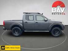 Nissan 2.5 dCi Tekna Pickup Double Cab 4dr Diesel Manual 4WD Euro 5 (190 ps)