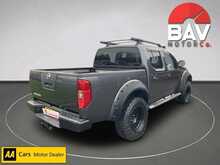 Nissan 2.5 dCi Tekna Pickup Double Cab 4dr Diesel Manual 4WD Euro 5 (190 ps)
