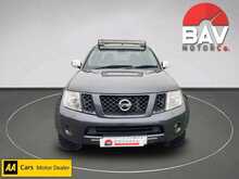 Nissan 2.5 dCi Tekna Pickup Double Cab 4dr Diesel Manual 4WD Euro 5 (190 ps)