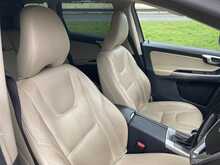 Volvo 2.4 D4 SE Lux Nav SUV 5dr Diesel Auto AWD Euro 6 (s/s) (190 ps)