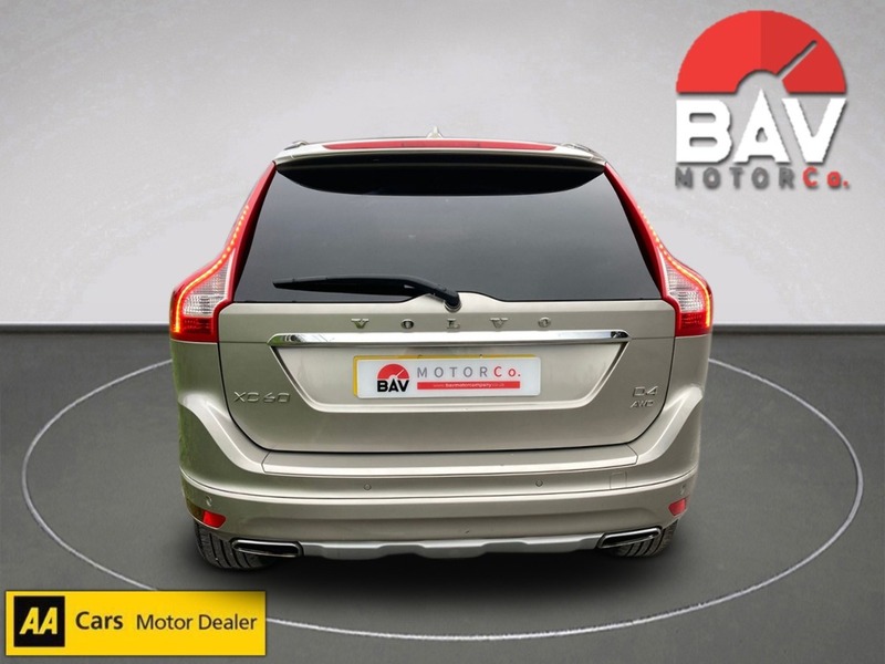 Volvo 2.4 D4 SE Lux Nav SUV 5dr Diesel Auto AWD Euro 6 (s/s) (190 ps)