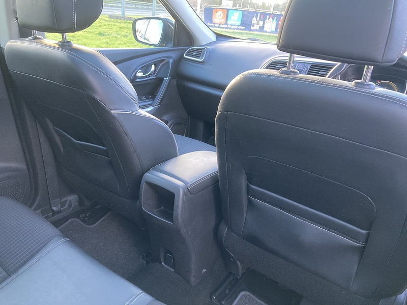 Renault 1.2 TCe Signature Nav SUV 5dr Petrol Manual Euro 6 (s/s) (130 ps)