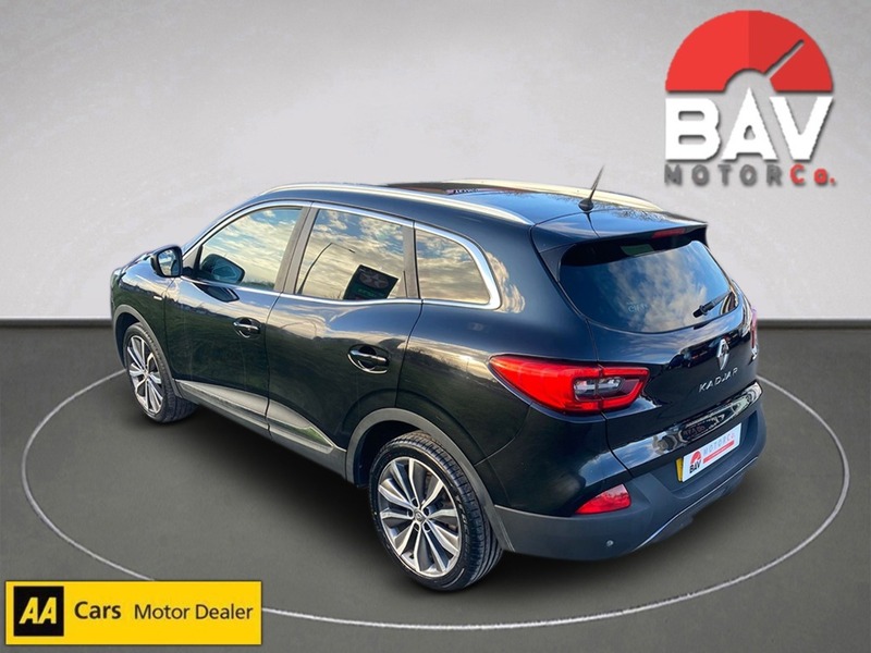 Renault 1.2 TCe Signature Nav SUV 5dr Petrol Manual Euro 6 (s/s) (130 ps)