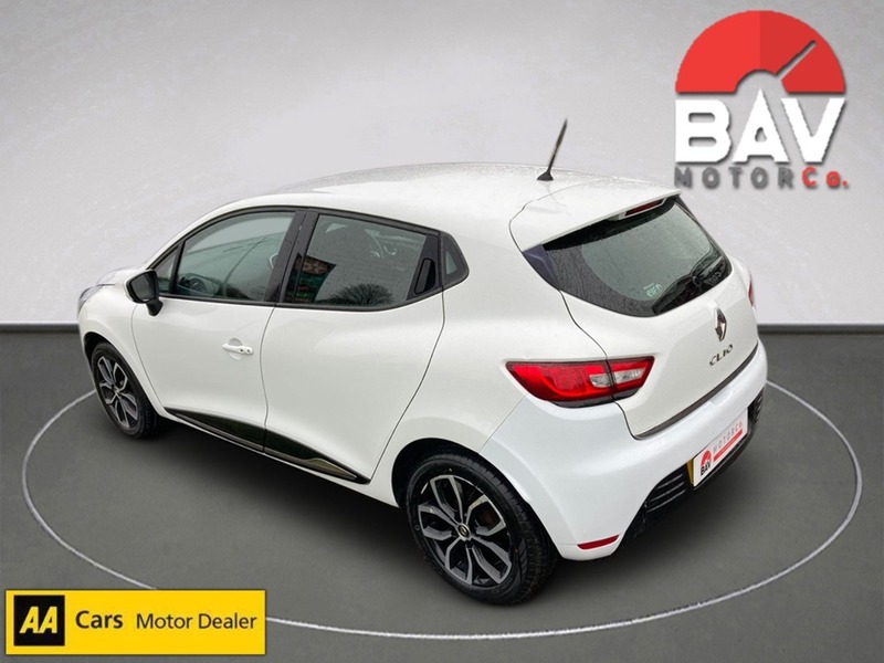 Renault 0.9 TCe Play Hatchback 5dr Petrol Manual Euro 6 (s/s) (90 ps)