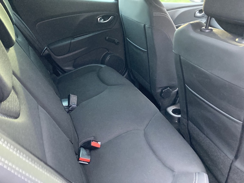 Renault 0.9 TCe Iconic Hatchback 5dr Petrol Manual Euro 6 (s/s) (90 ps)