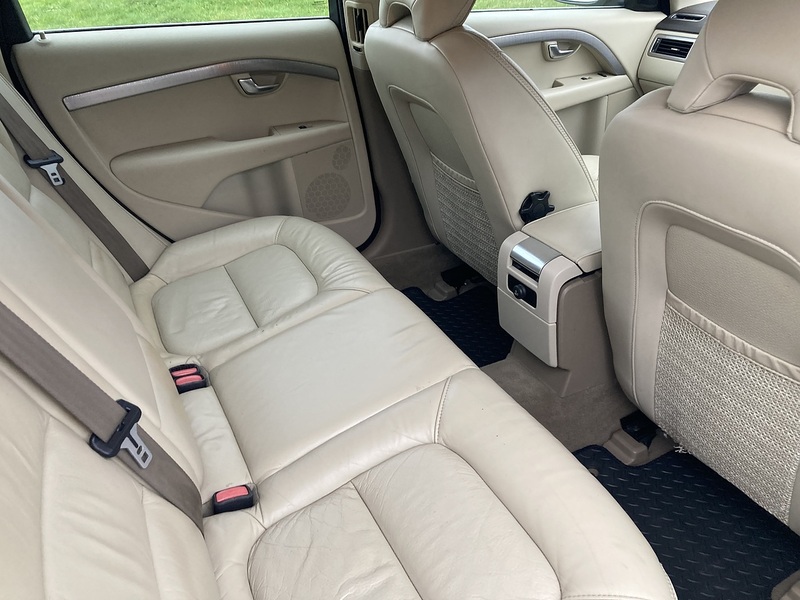 Volvo 2.0 D3 SE Lux Estate 5dr Diesel Geartronic Euro 5 (163 ps)