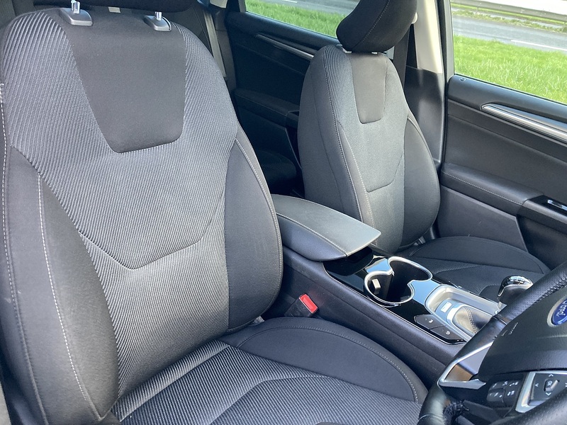 Ford 1.5 TDCi ECOnetic Titanium Hatchback 5dr Diesel Manual Euro 6 (s/s) (120 ps)