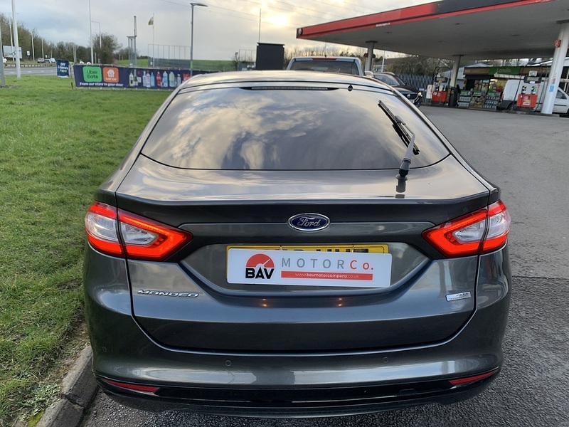 Ford 1.5 TDCi ECOnetic Titanium Hatchback 5dr Diesel Manual Euro 6 (s/s) (120 ps)