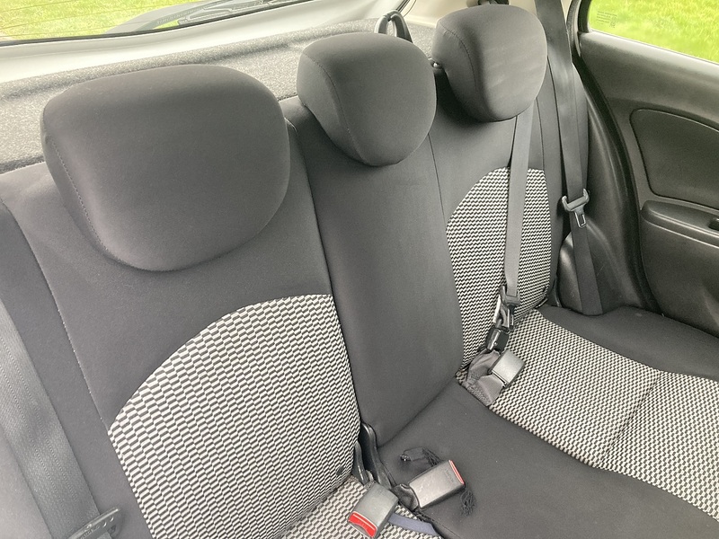 Nissan 1.2 Acenta Hatchback 5dr Petrol CVT Euro 6 (80 ps)