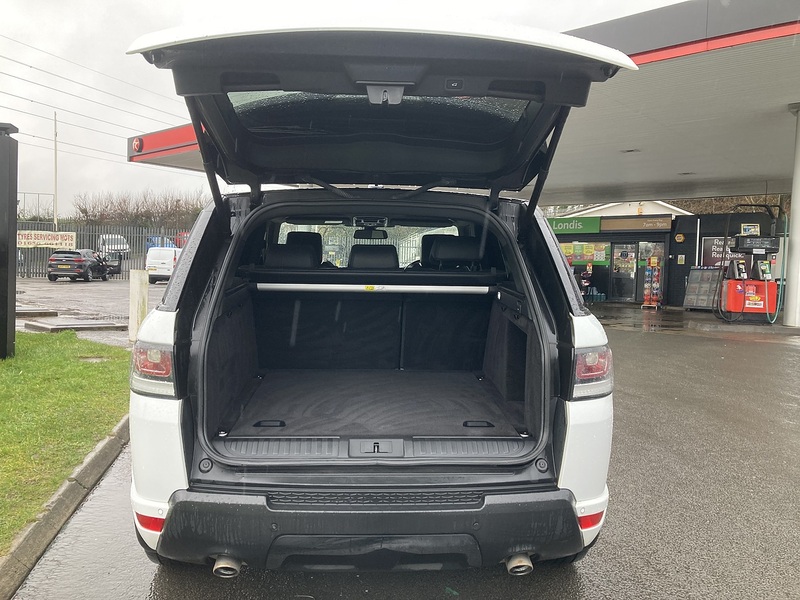 Land Rover 4.4 SD V8 Autobiography Dynamic SUV 5dr Diesel Auto 4WD Euro 5 (339 ps)