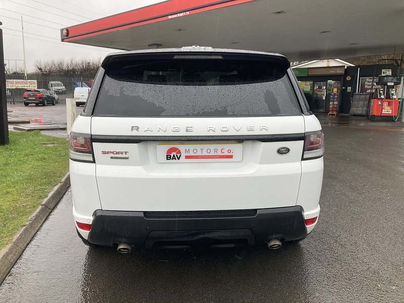 Land Rover 4.4 SD V8 Autobiography Dynamic SUV 5dr Diesel Auto 4WD Euro 5 (339 ps)