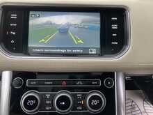 Land Rover 4.4 SD V8 Autobiography Dynamic SUV 5dr Diesel Auto 4WD Euro 5 (339 ps)