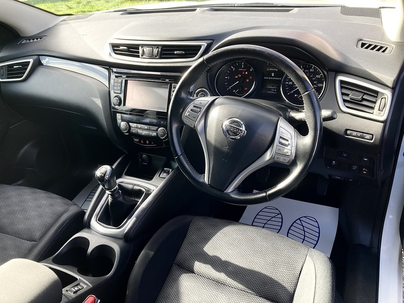 Nissan 1.6 dCi N-Connecta SUV 5dr Diesel Manual 2WD Euro 6 (s/s) (130 ps)