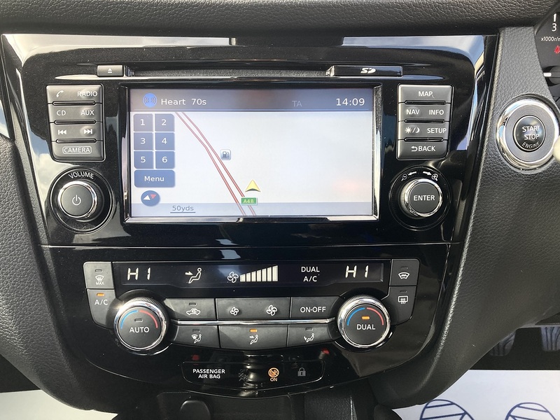 Nissan 1.6 dCi N-Connecta SUV 5dr Diesel Manual 2WD Euro 6 (s/s) (130 ps)