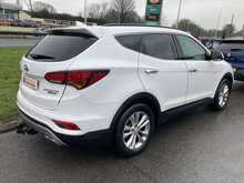 Hyundai 2.2 CRDi Blue Drive Premium SUV 5dr Diesel Manual 4WD Euro 6 (s/s) (7 Seat) (200 ps)