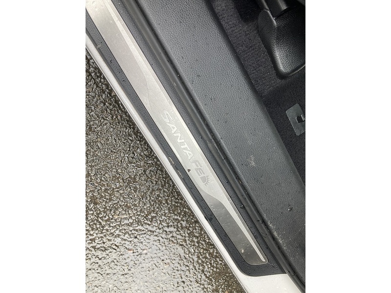 Hyundai 2.2 CRDi Blue Drive Premium SUV 5dr Diesel Manual 4WD Euro 6 (s/s) (7 Seat) (200 ps)