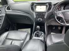 Hyundai 2.2 CRDi Blue Drive Premium SUV 5dr Diesel Manual 4WD Euro 6 (s/s) (7 Seat) (200 ps)
