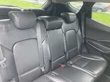 Hyundai 2.2 CRDi Blue Drive Premium SUV 5dr Diesel Manual 4WD Euro 6 (s/s) (7 Seat) (200 ps)