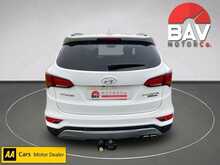 Hyundai 2.2 CRDi Blue Drive Premium SUV 5dr Diesel Manual 4WD Euro 6 (s/s) (7 Seat) (200 ps)