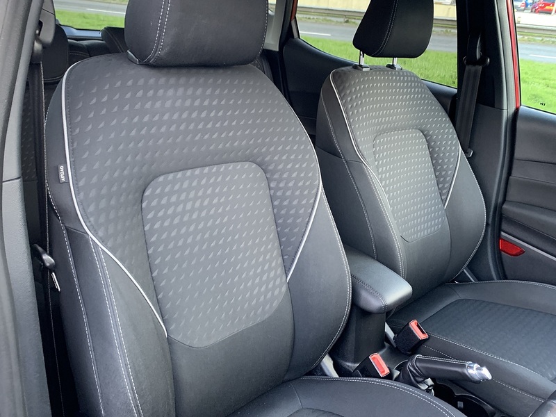 Ford 1.0T EcoBoost Titanium Hatchback 5dr Petrol Manual Euro 6 (s/s) (100 ps)