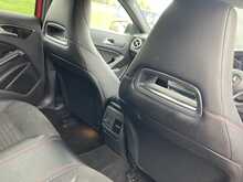 Mercedes-Benz 2.1 A200d AMG Line (Premium) Hatchback 5dr Diesel 7G-DCT Euro 6 (s/s) (136 ps)