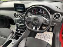 Mercedes-Benz 2.1 A200d AMG Line (Premium) Hatchback 5dr Diesel 7G-DCT Euro 6 (s/s) (136 ps)