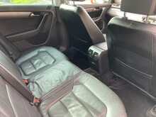 Volkswagen 2.0 TDI BlueMotion Tech Executive Style Saloon 4dr Diesel DSG Euro 5 (s/s) (140 ps)