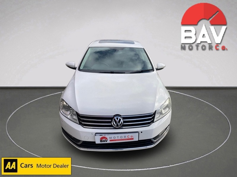 Volkswagen 2.0 TDI BlueMotion Tech Executive Style Saloon 4dr Diesel DSG Euro 5 (s/s) (140 ps)