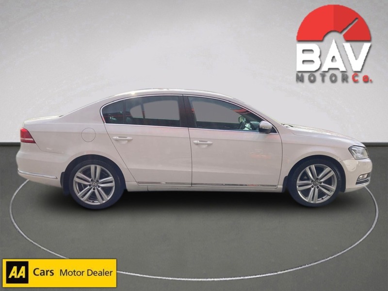 Volkswagen 2.0 TDI BlueMotion Tech Executive Style Saloon 4dr Diesel DSG Euro 5 (s/s) (140 ps)