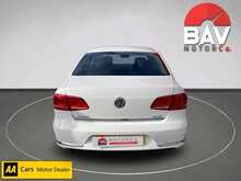 Volkswagen 2.0 TDI BlueMotion Tech Executive Style Saloon 4dr Diesel DSG Euro 5 (s/s) (140 ps)