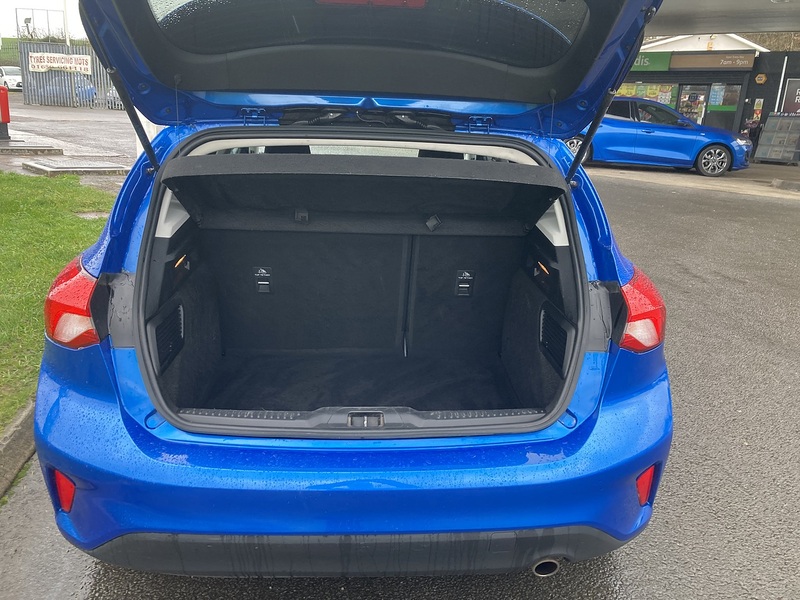 Ford 1.0T EcoBoost Zetec Hatchback 5dr Petrol Manual Euro 6 (s/s) (100 ps)