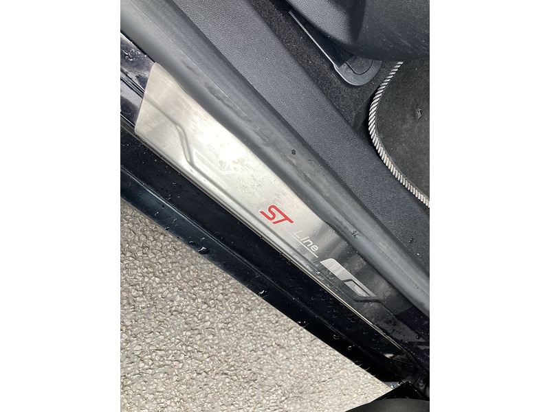 Ford 1.0T EcoBoost GPF ST-Line Hatchback 5dr Petrol Manual Euro 6 (s/s) (100 ps)