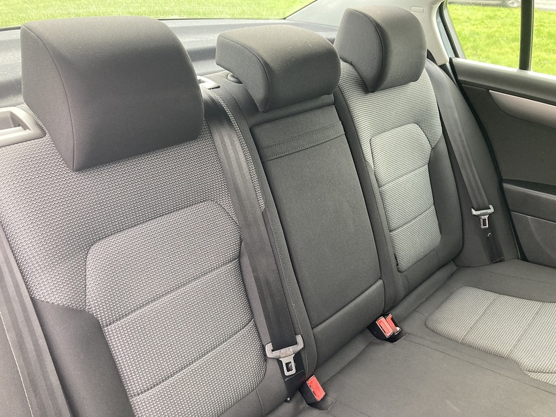 Volkswagen 2.0 TDI BlueMotion Tech SE Saloon 4dr Diesel Manual Euro 5 (s/s) (140 ps)