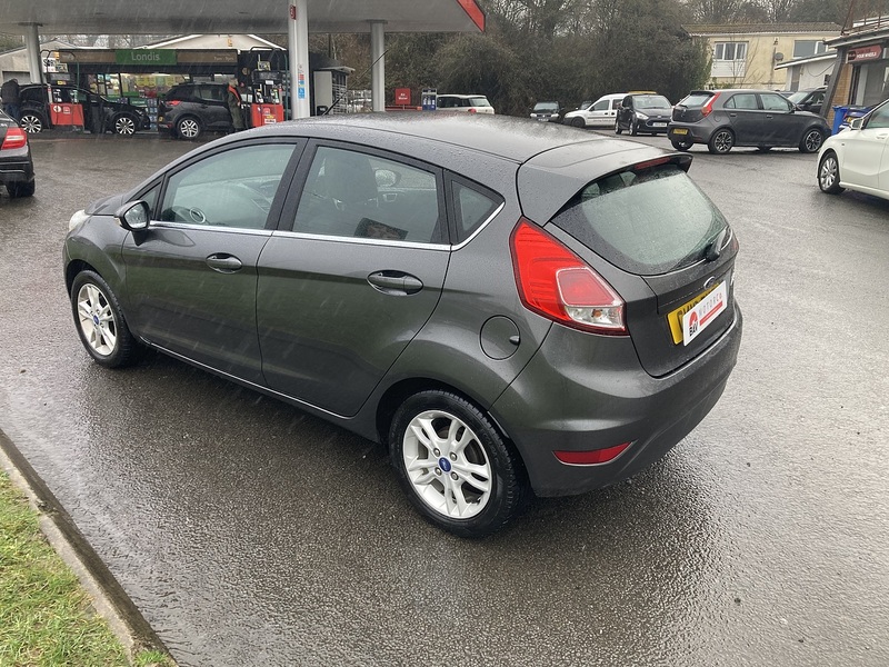 Ford 1.25 Zetec Hatchback 5dr Petrol Manual Euro 6 (82 ps)