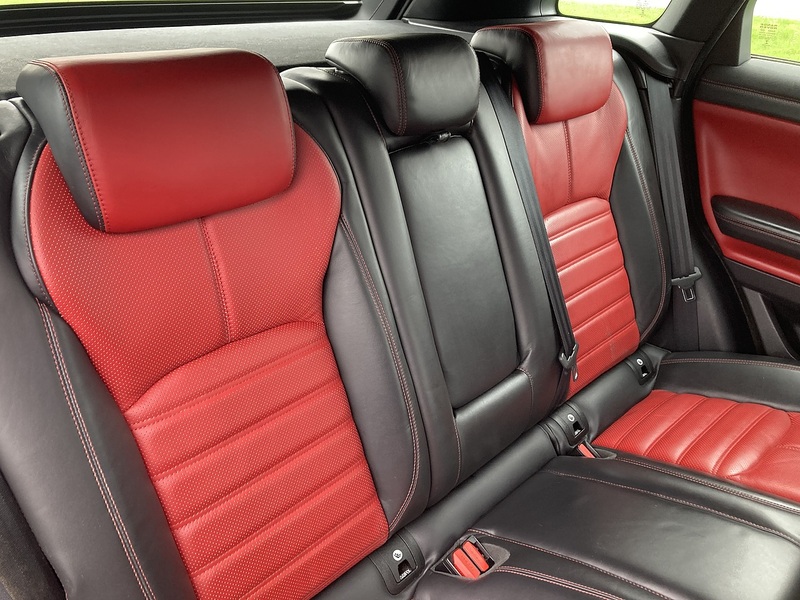 Land Rover 2.0 TD4 HSE Dynamic SUV 5dr Diesel Manual 4WD Euro 6 (s/s) (180 ps)