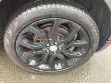 Land Rover 2.0 TD4 HSE Dynamic SUV 5dr Diesel Manual 4WD Euro 6 (s/s) (180 ps)