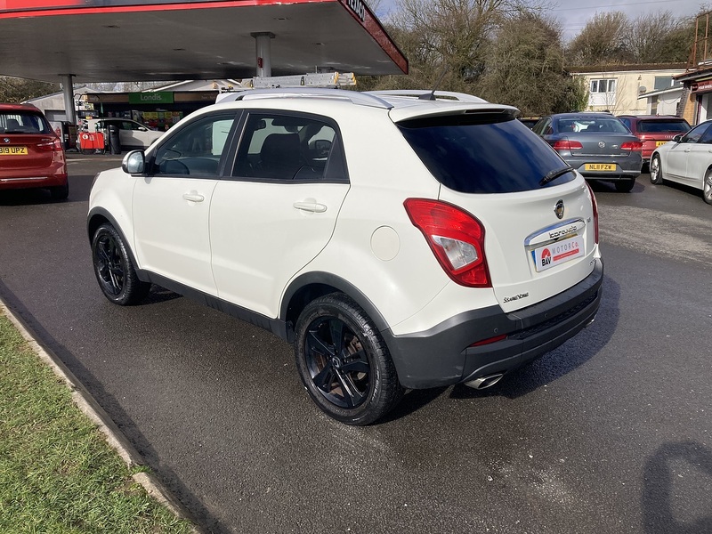 SsangYong 2.2D LE SUV 5dr Diesel Manual Euro 6 (178 ps)