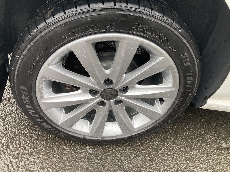 Volkswagen 1.2 TSI BlueMotion Tech SE Hatchback 3dr Petrol Manual Euro 6 (s/s) (90 ps)