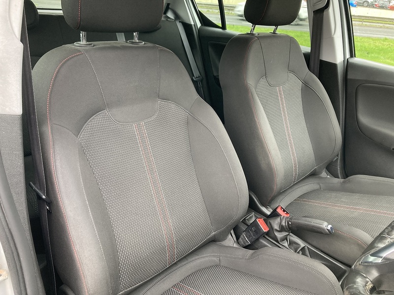 Vauxhall 1.4i ecoTEC Griffin Hatchback 5dr Petrol Manual Euro 6 (75 ps)