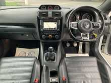 Volkswagen 2.0 TDI BlueMotion Tech R-Line Hatchback 3dr Diesel Manual Euro 6 (s/s) (184 ps)