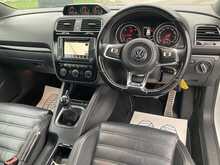 Volkswagen 2.0 TDI BlueMotion Tech R-Line Hatchback 3dr Diesel Manual Euro 6 (s/s) (184 ps)