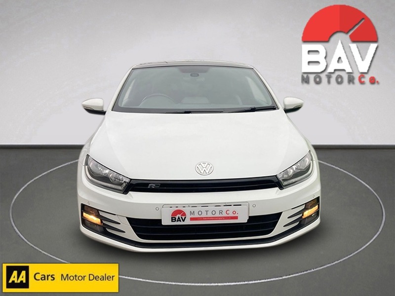 Volkswagen 2.0 TDI BlueMotion Tech R-Line Hatchback 3dr Diesel Manual Euro 6 (s/s) (184 ps)