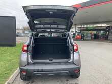 Renault 1.5 dCi ENERGY Iconic SUV 5dr Diesel Manual Euro 6 (s/s) (90 ps)