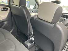 Renault 1.5 dCi ENERGY Iconic SUV 5dr Diesel Manual Euro 6 (s/s) (90 ps)