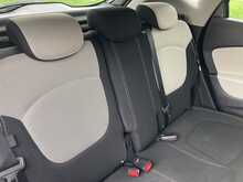 Renault 1.5 dCi ENERGY Iconic SUV 5dr Diesel Manual Euro 6 (s/s) (90 ps)