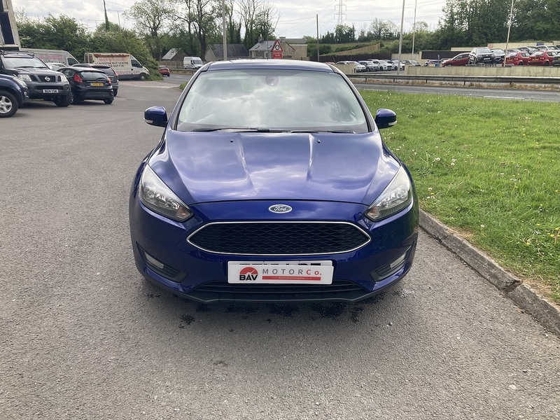 Ford 1.0T EcoBoost Zetec Hatchback 5dr Petrol Manual Euro 6 (s/s) (100 ps)