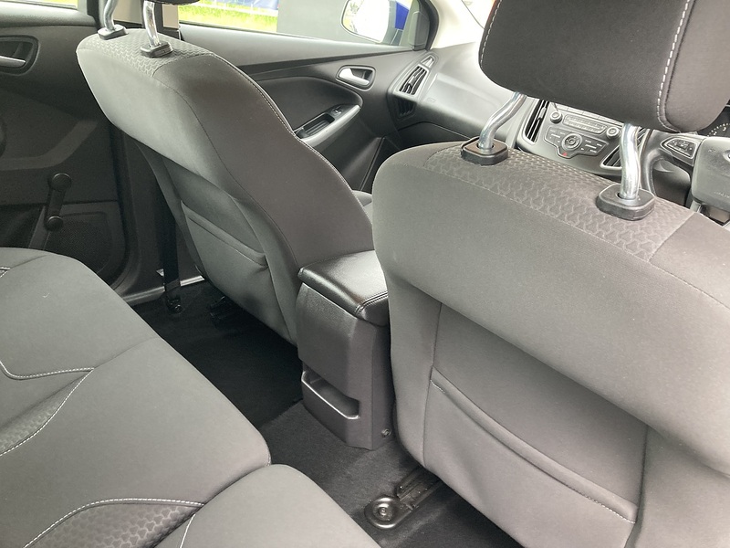 Ford 1.0T EcoBoost Zetec Hatchback 5dr Petrol Manual Euro 6 (s/s) (100 ps)
