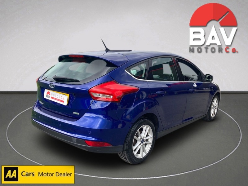 Ford 1.0T EcoBoost Zetec Hatchback 5dr Petrol Manual Euro 6 (s/s) (100 ps)