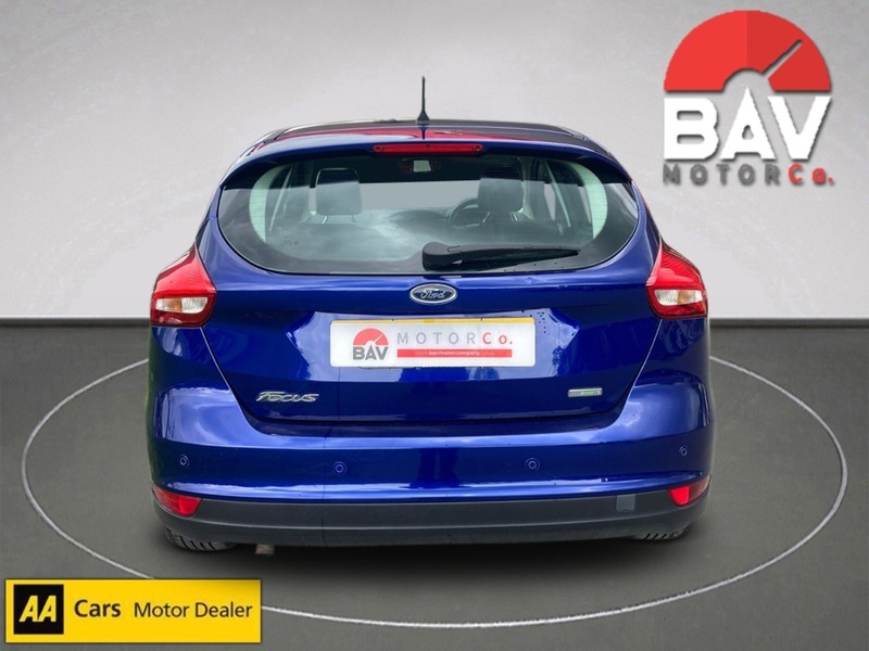 Ford 1.0T EcoBoost Zetec Hatchback 5dr Petrol Manual Euro 6 (s/s) (100 ps)