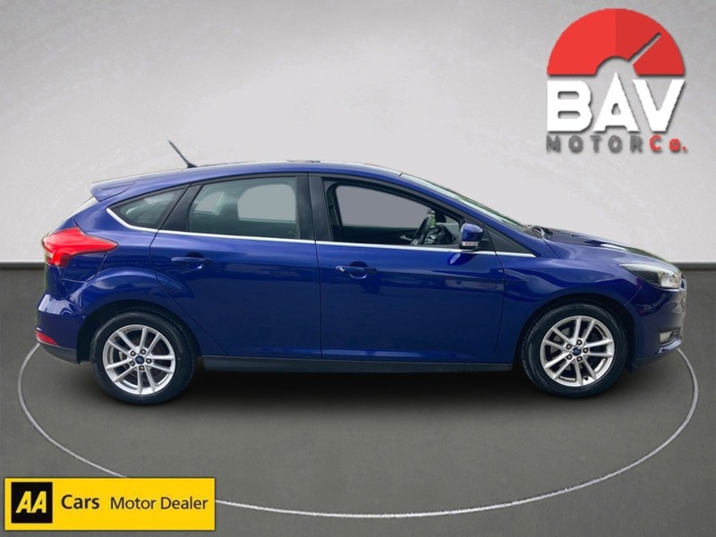 Ford 1.0T EcoBoost Zetec Hatchback 5dr Petrol Manual Euro 6 (s/s) (100 ps)